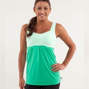 Lululemon Run: Tame Me Tank size 8